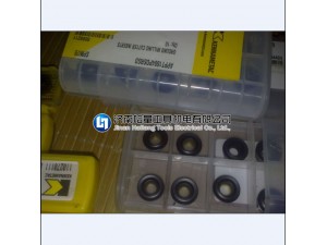 KC520M  TiAIN-PVD-涂层硬质合金材质，专门用于通用加工球墨铸铁，可以采用内冷或不用内冷。
